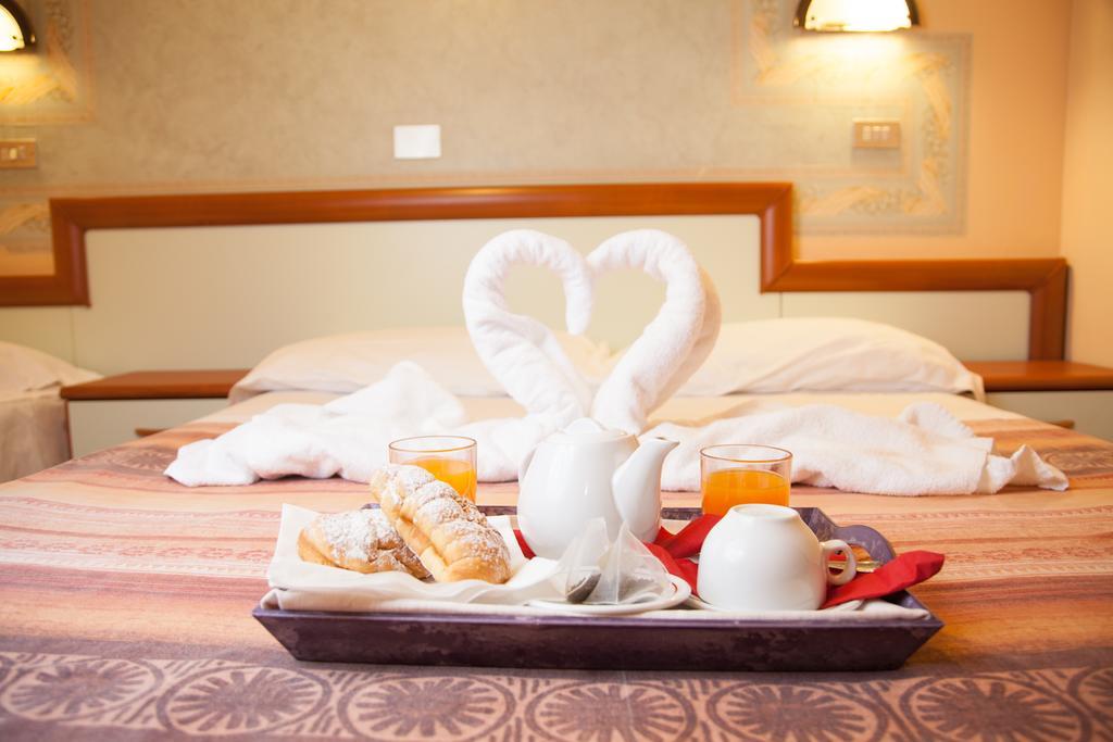 Hotel Ricordo Du Parc Tabiano Terme Екстер'єр фото